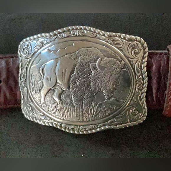 Beautiful New silver Buffalo Bison rope detailed belt buckle - Picture 9 of 11